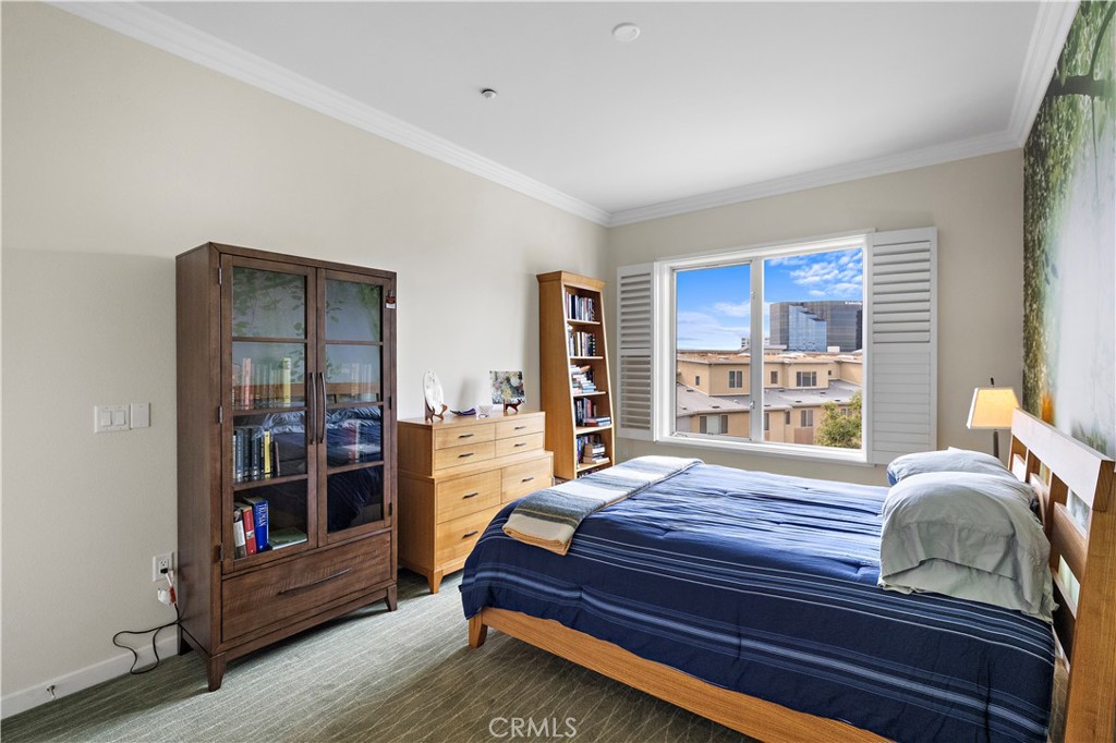 OC26055852 Property Photo 23