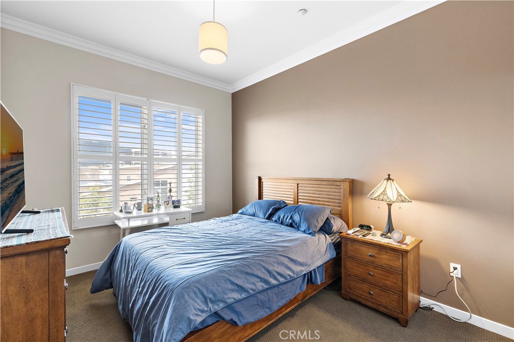 OC26055852 Property Photo 26