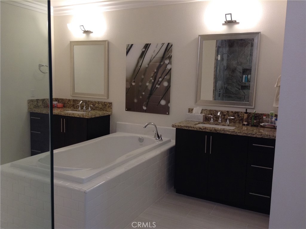 OC26055852 Property Photo 30