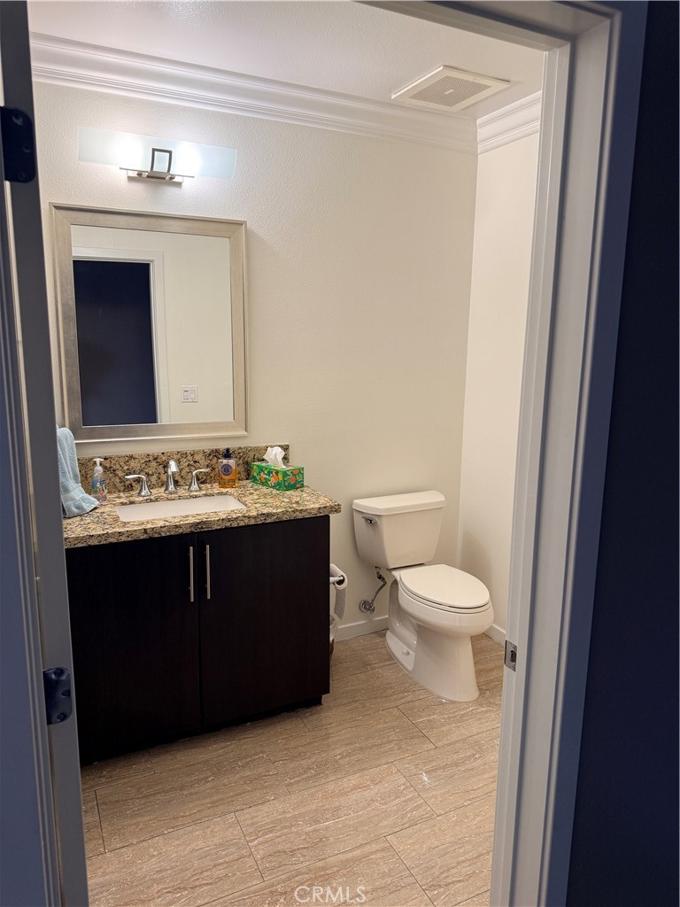 OC26055852 Property Photo 33