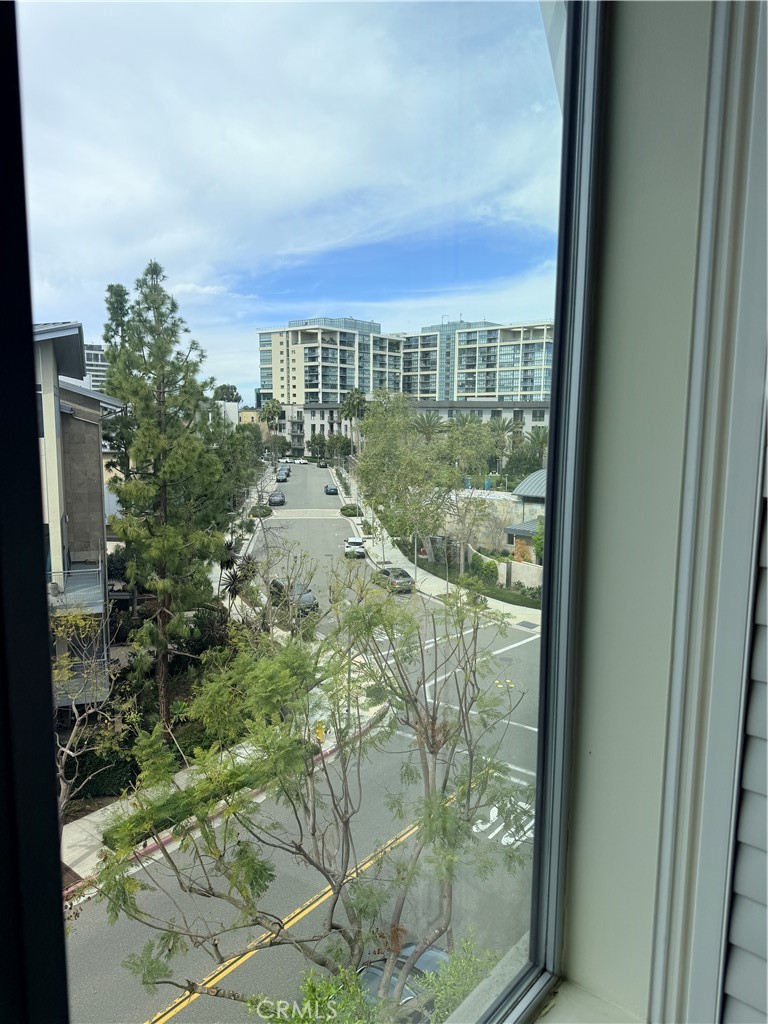 OC26055852 Property Photo 38