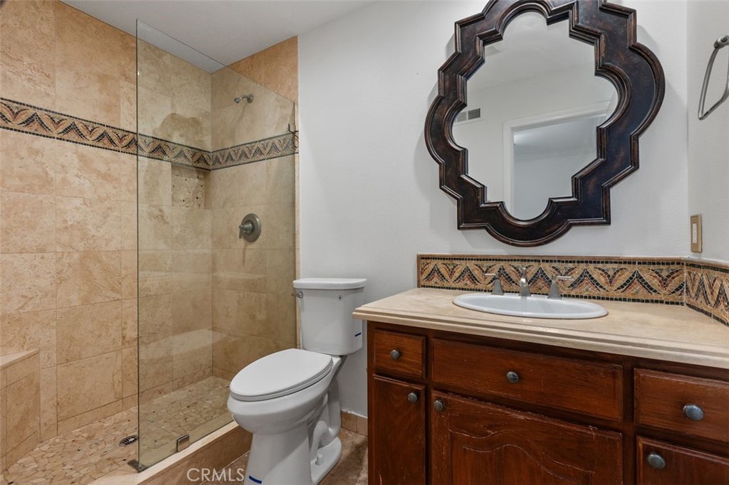 21 Agia Property Photo 13