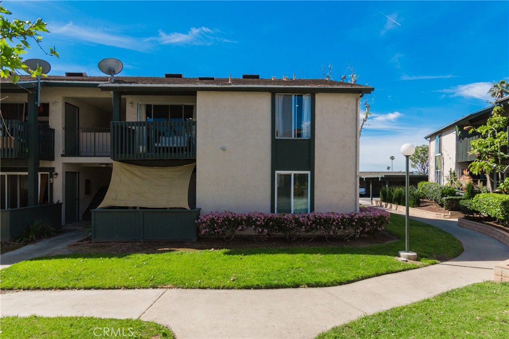 23278 Orange 8 Property Photo 2