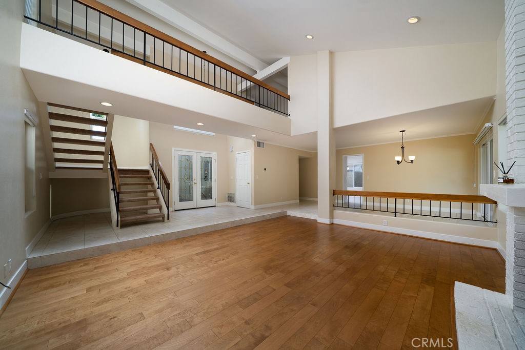 34 Columbus Property Photo 5