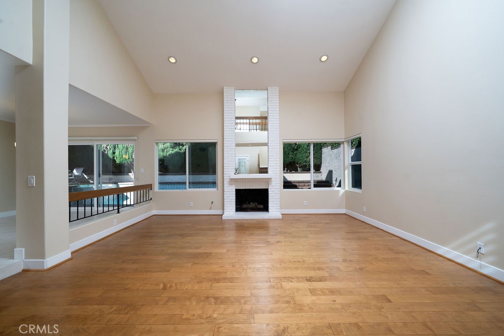 34 Columbus Property Photo 6