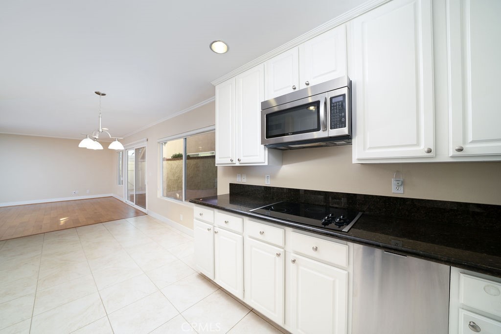 34 Columbus Property Photo 9