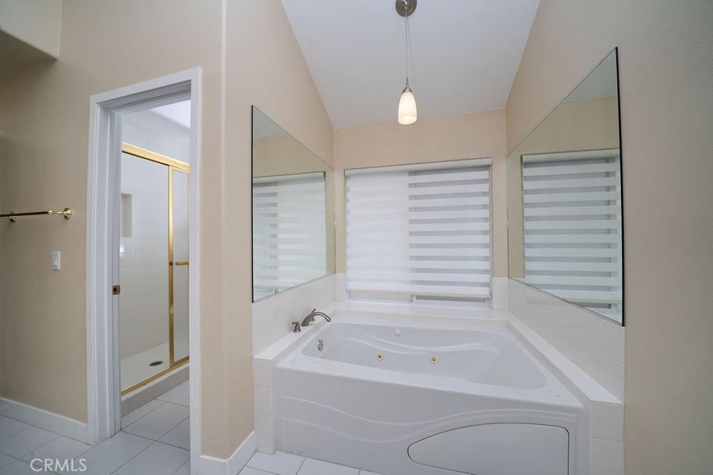 34 Columbus Property Photo 20