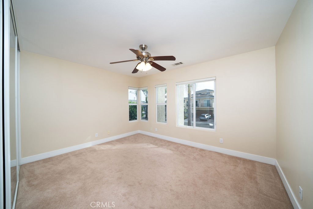 34 Columbus Property Photo 24