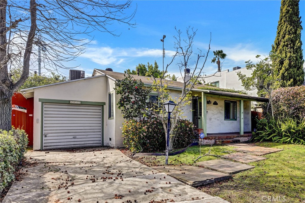 3035 Malcolm Property Photo 1