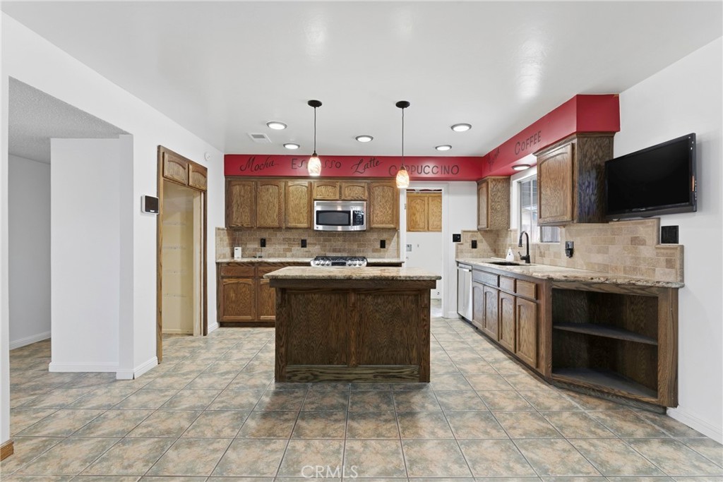 6317 Scenic Way Property Photo 8