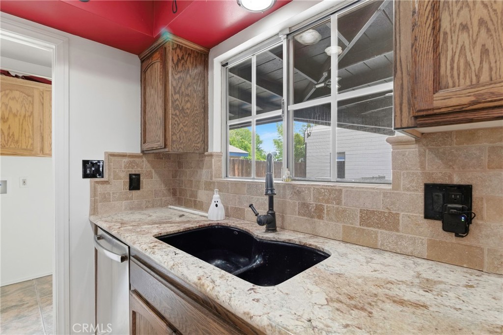 6317 Scenic Way Property Photo 12