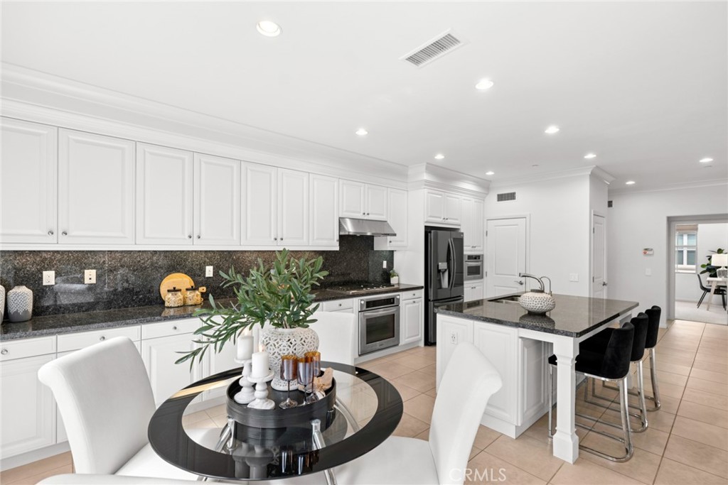 21 Somerton Property Photo 11