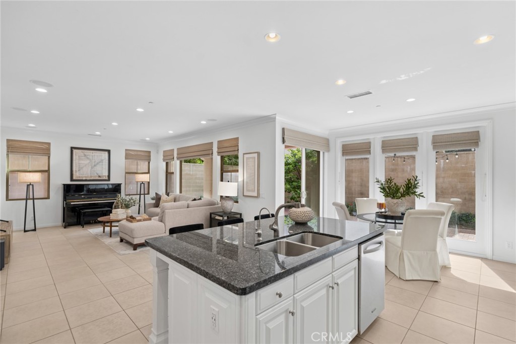 21 Somerton Property Photo 13