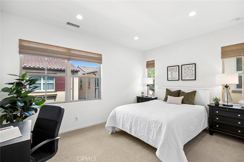 21 Somerton Property Photo 22