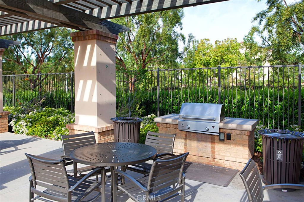 21 Somerton Property Photo 33