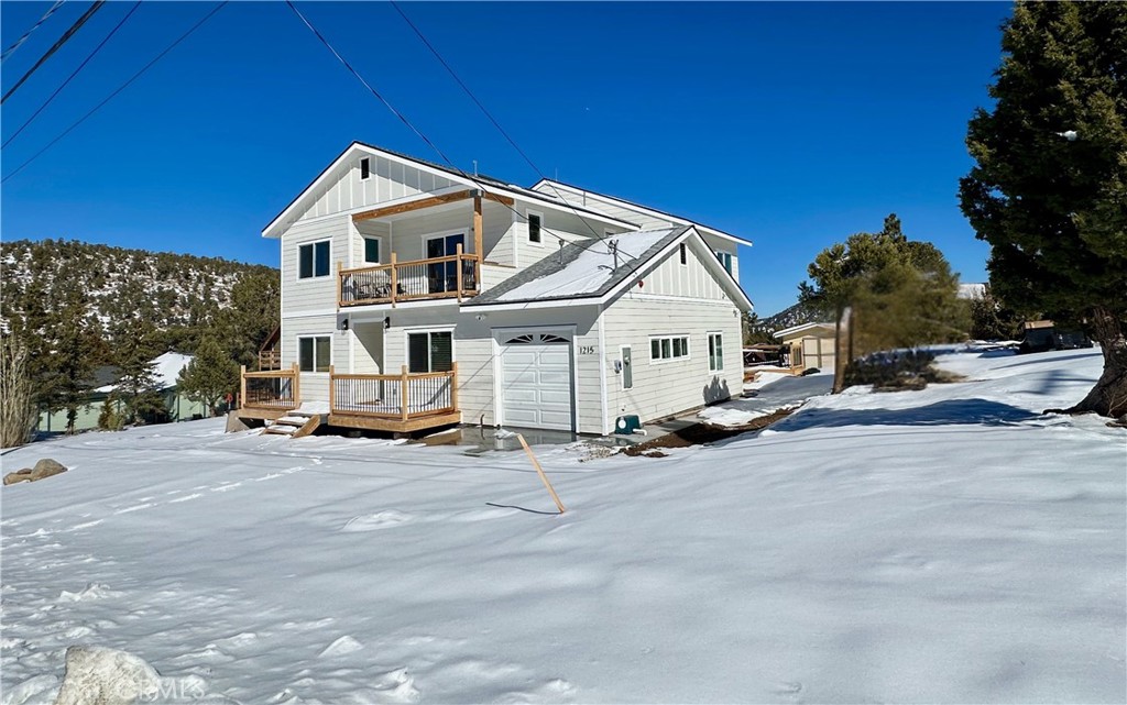 1215 Valley View Drive Property Photo 2