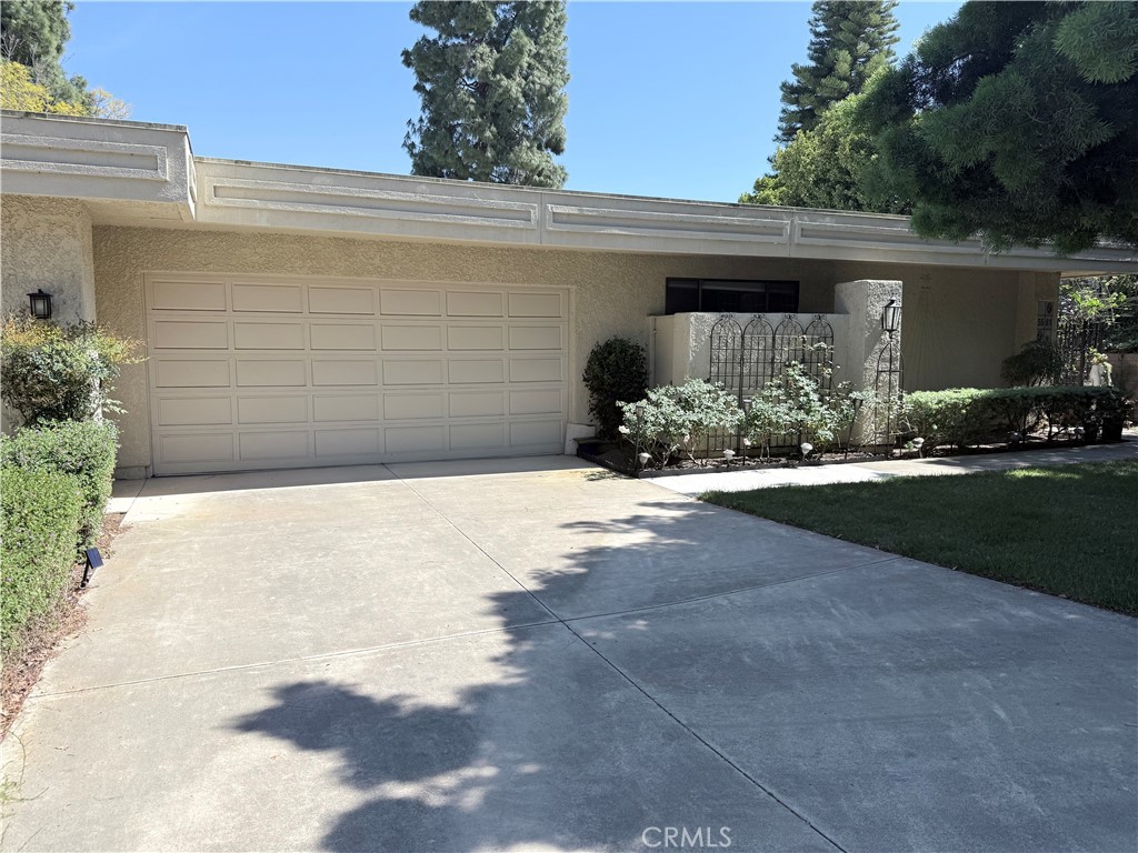 5581 Via Dicha B Property Photo