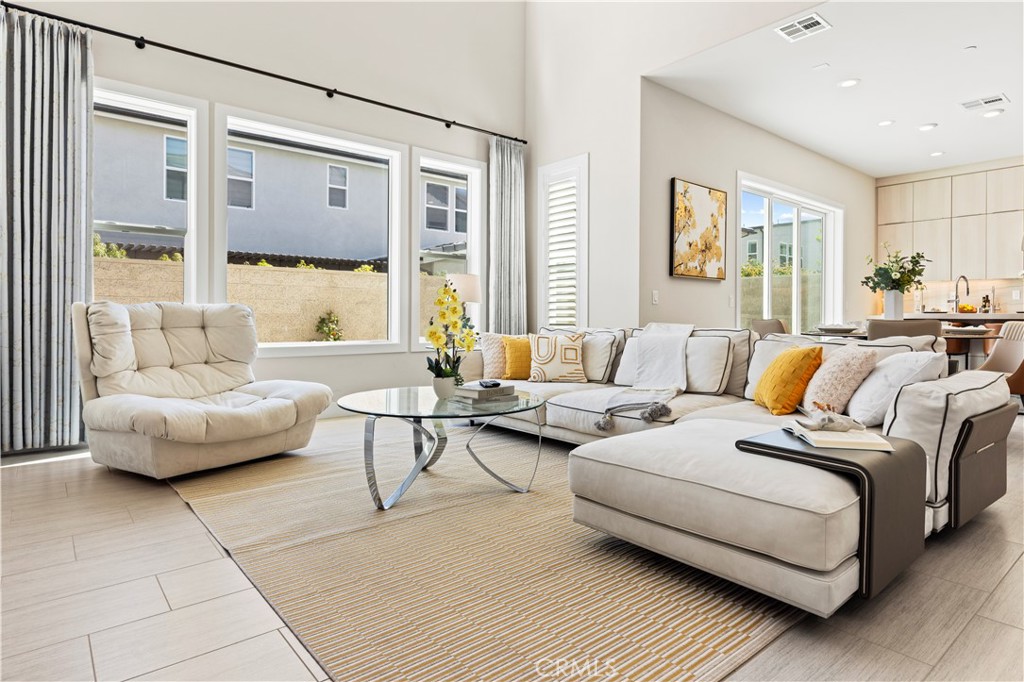 200 Longden Property Photo 8