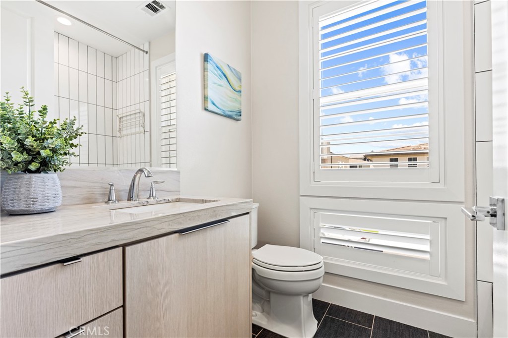 200 Longden Property Photo 27