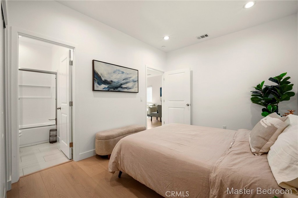 1411 W 7th Street Property Photo 11