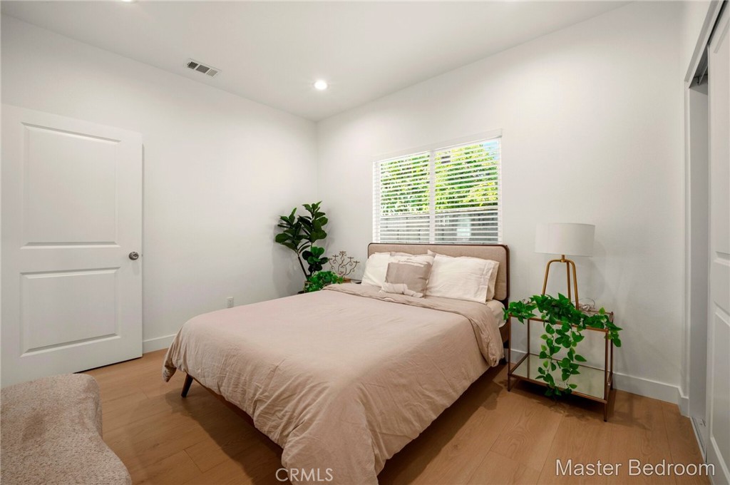 1411 W 7th Street Property Photo 12
