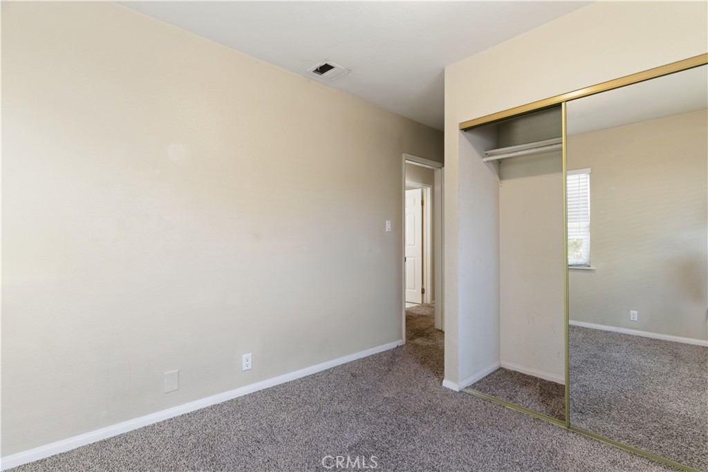 432 N Commonwealth Property Photo 20