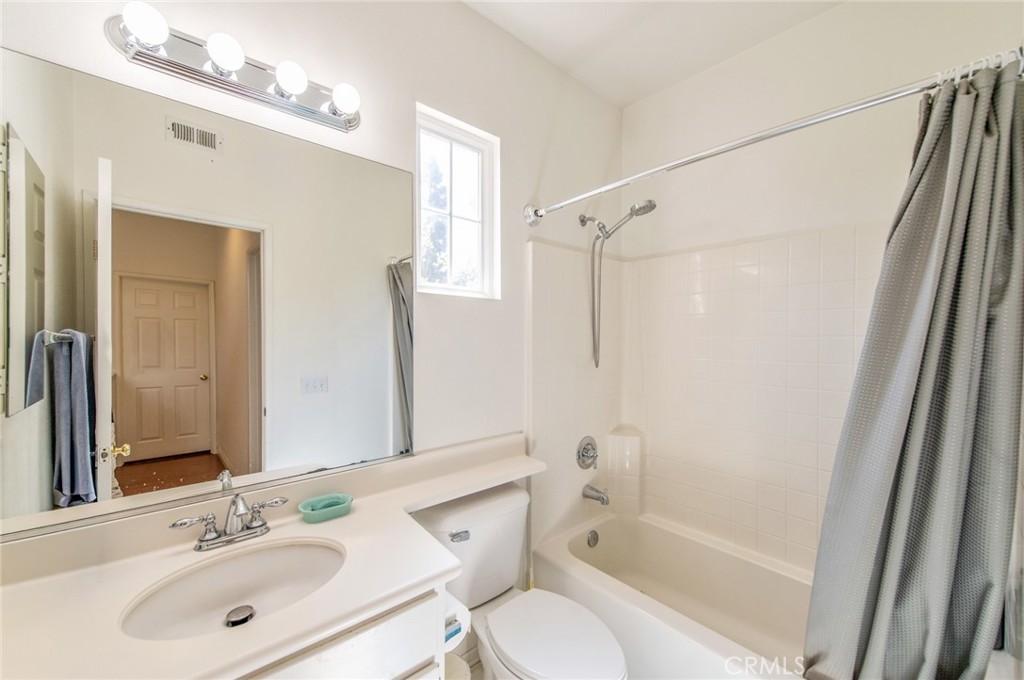 3 Ardmore Property Photo 30