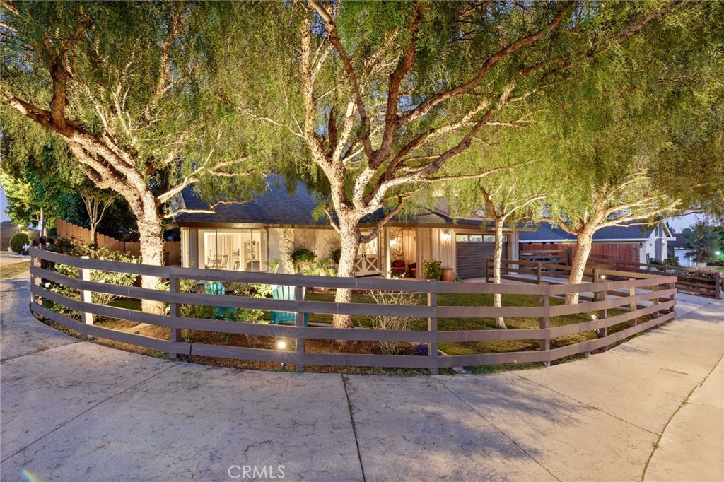 398 Day Road Property Photo 3