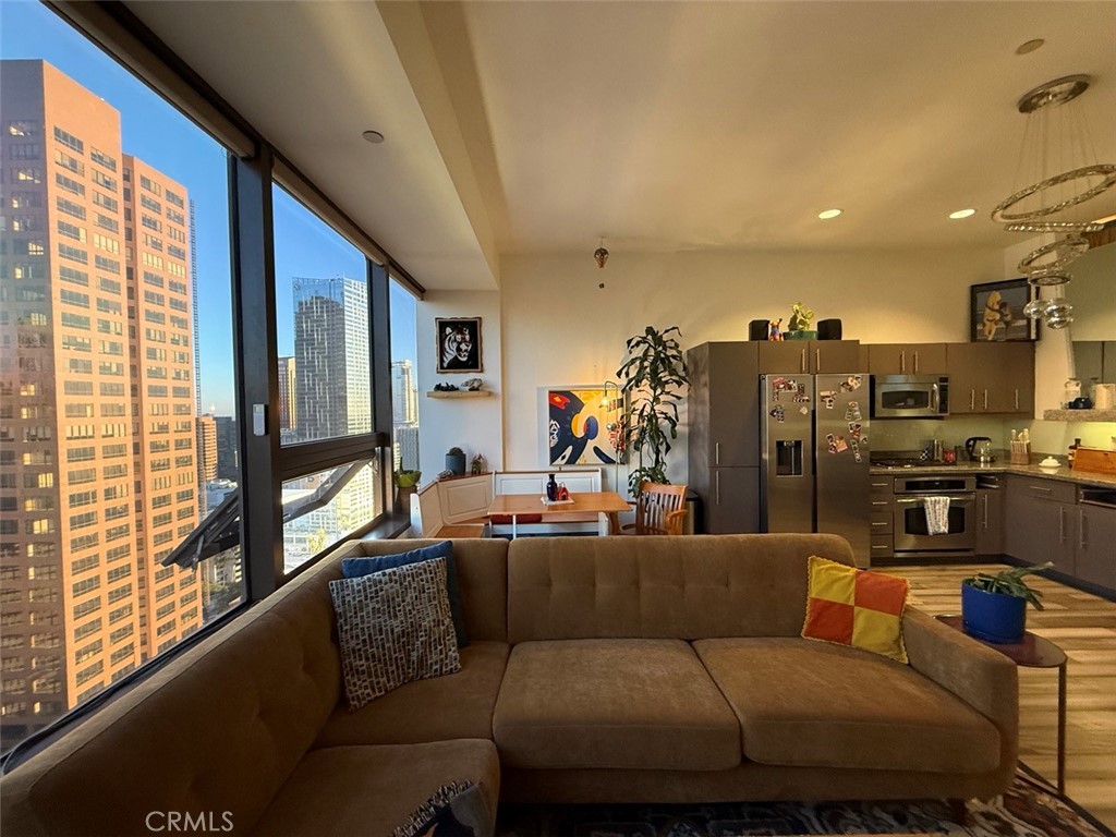 1100 Wilshire Blvd 2010 Property Photo 5