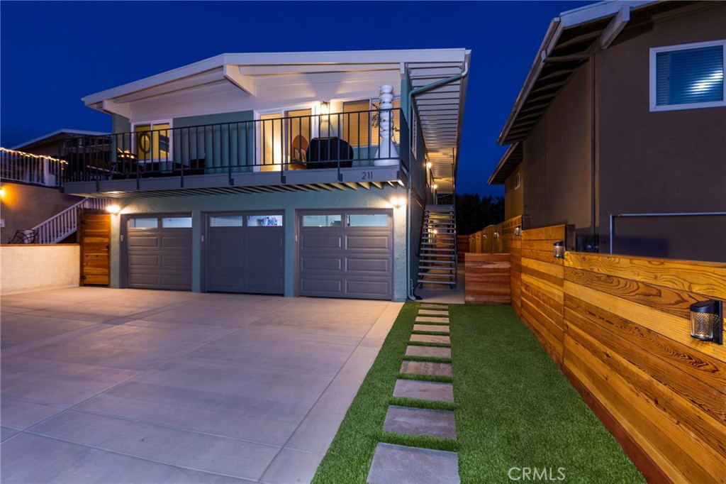 211 Avenida Serra C Property Photo 2