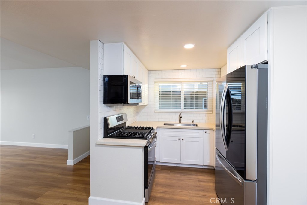 211 Avenida Serra C Property Photo 13