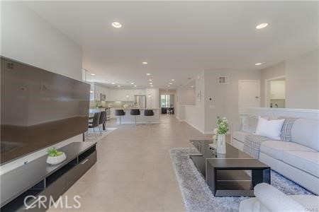 37 Waldorf Property Photo 3