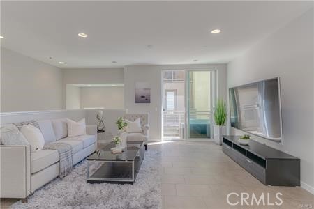 37 Waldorf Property Photo 6
