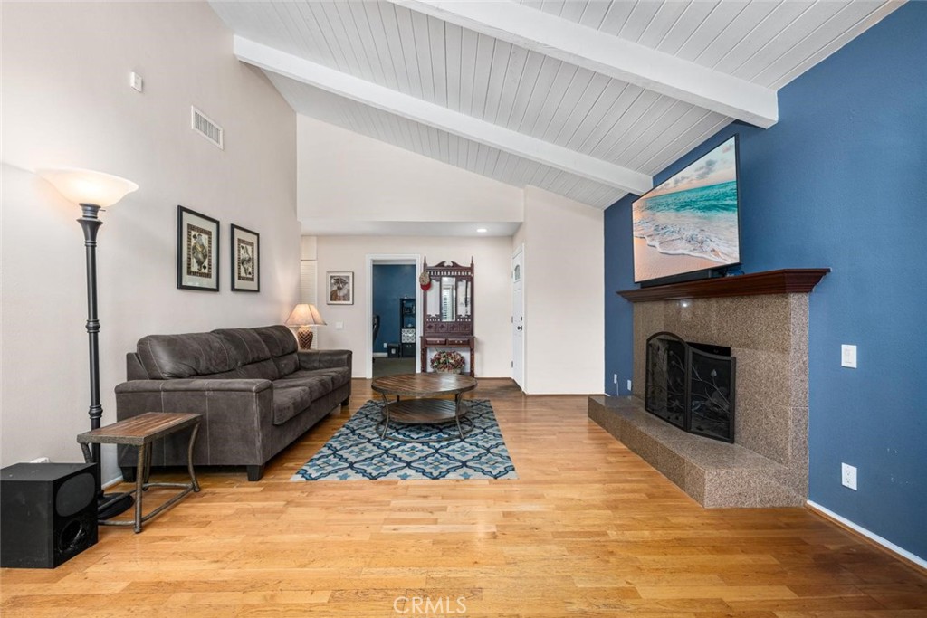 9 Badger Pass Property Photo 7