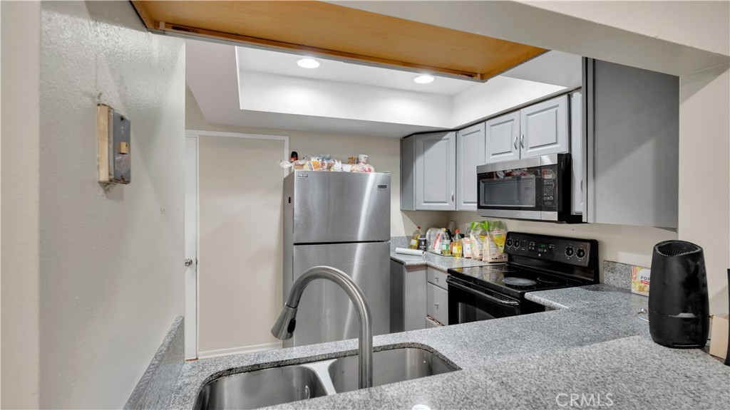 1414 Everton Property Photo 9