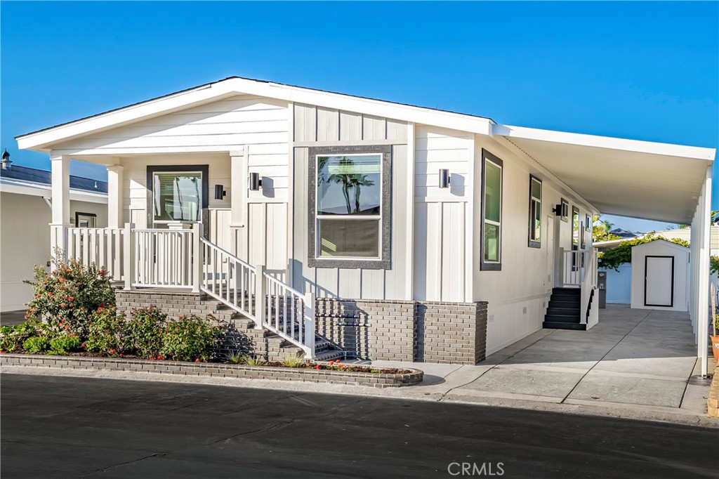 7205 Santa Barbara Street Property Photo 1