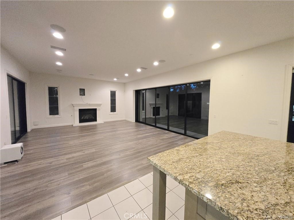 117 Amber Sky Property Photo 3