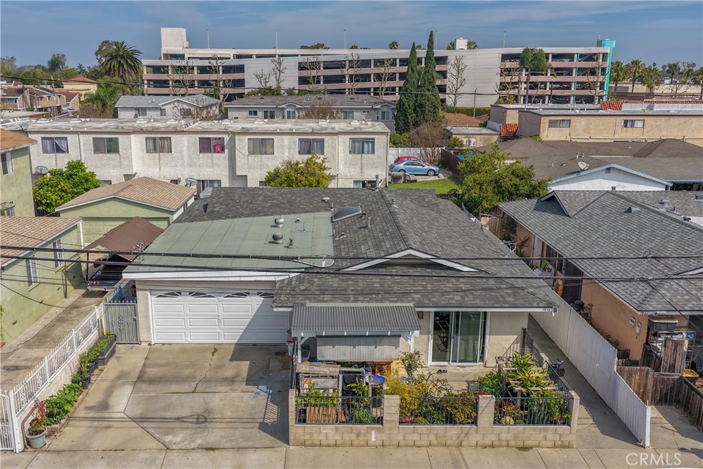 7851 Cypress A&B