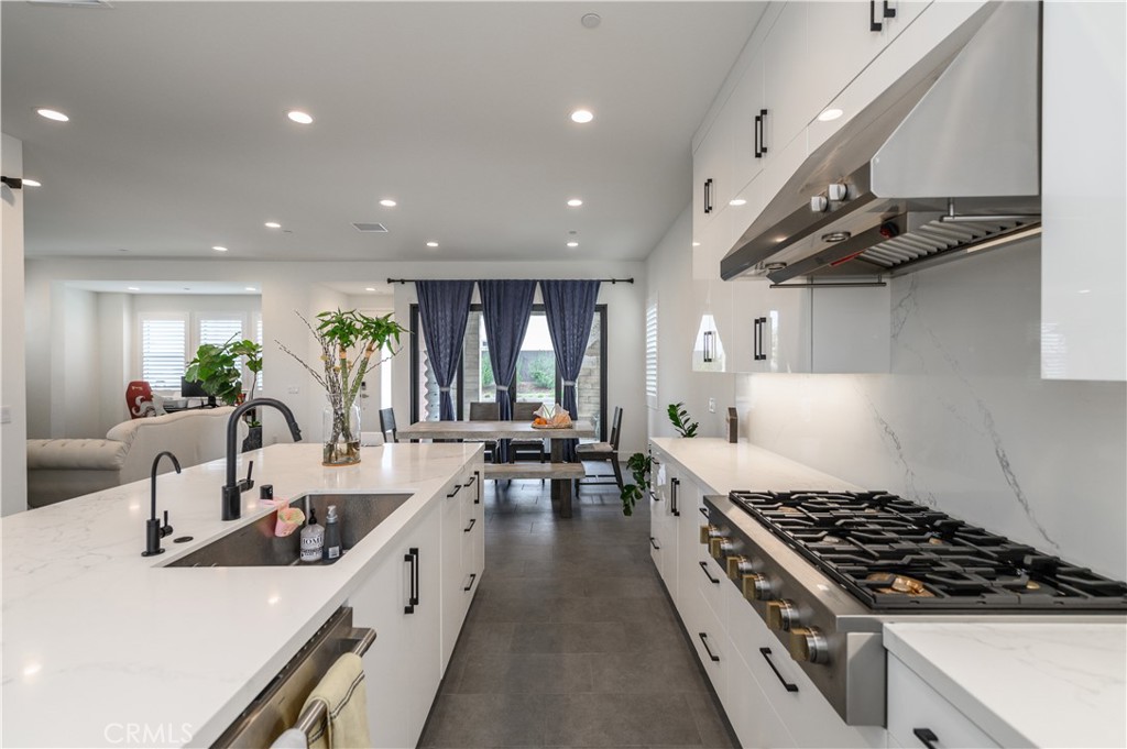 100 Draw Property Photo 8