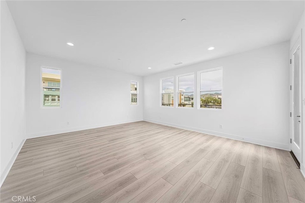 100 Draw Property Photo 21