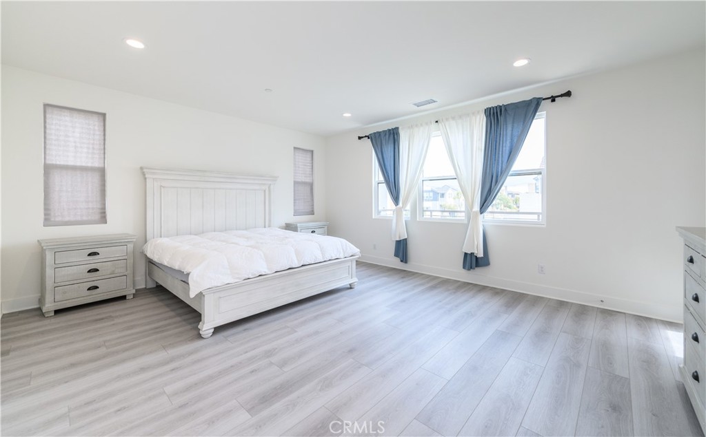 100 Draw Property Photo 22