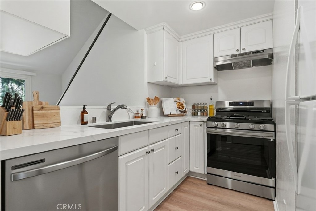 89 Lemon Grove Property Photo 13