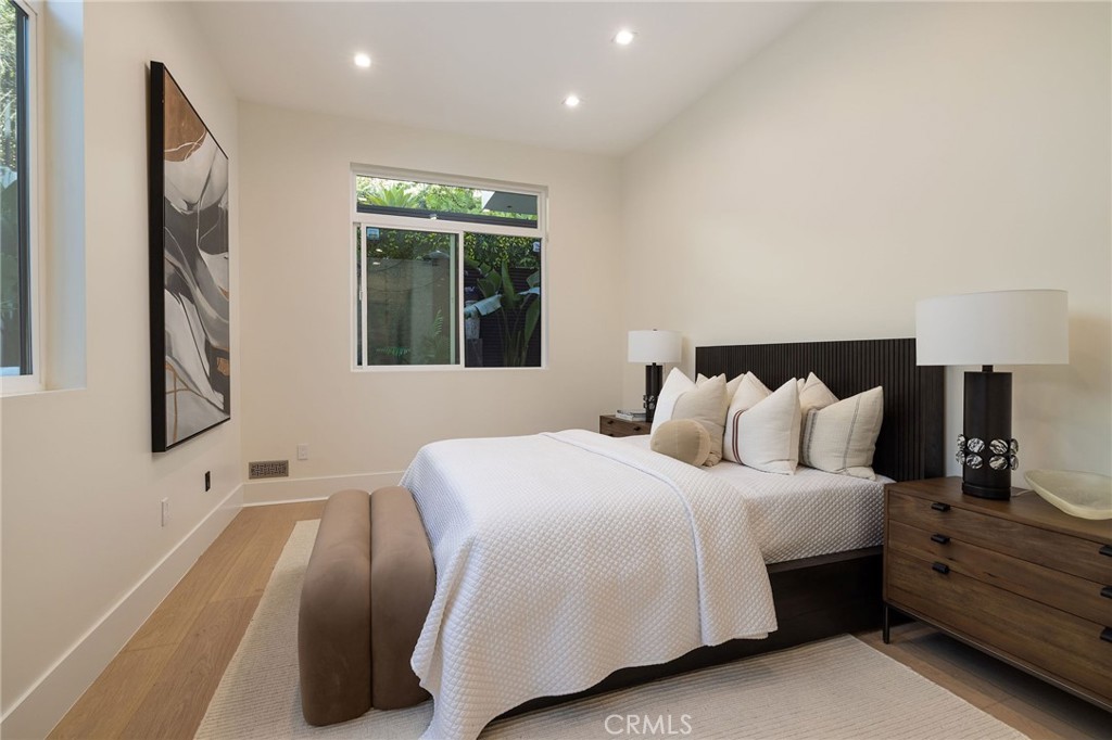 4 Narbonne Property Photo 38