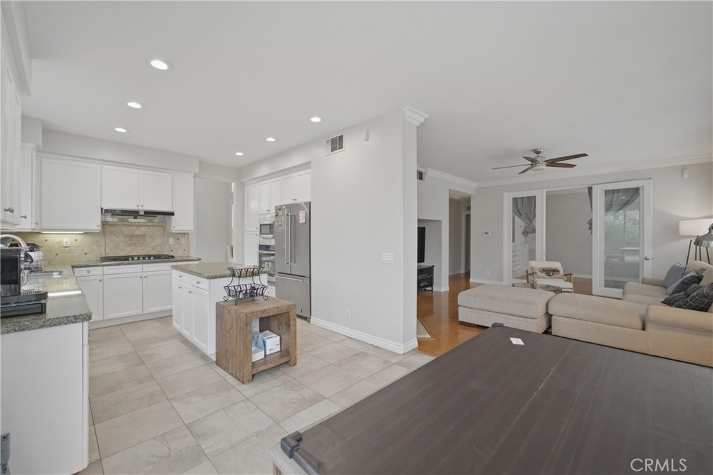 21 Wedgewood Property Photo 34
