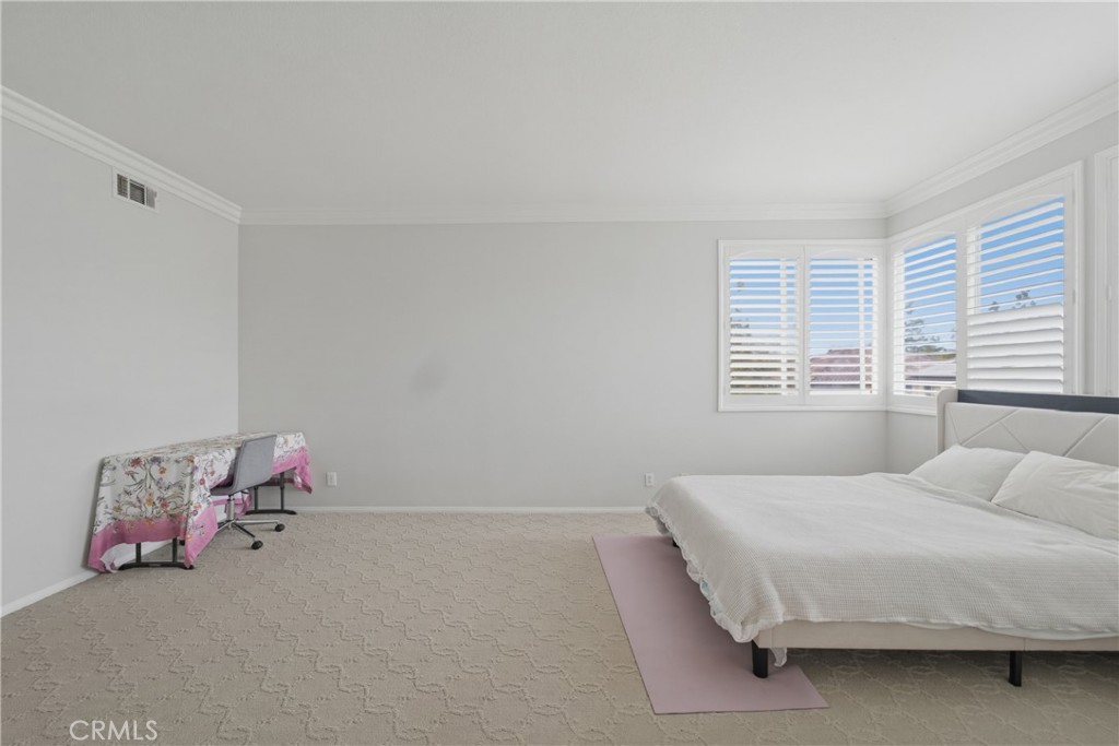 21 Wedgewood Property Photo 53