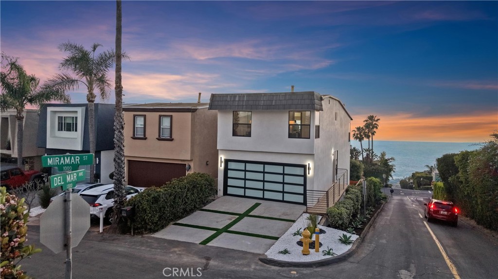 1095 Miramar Property Photo 3