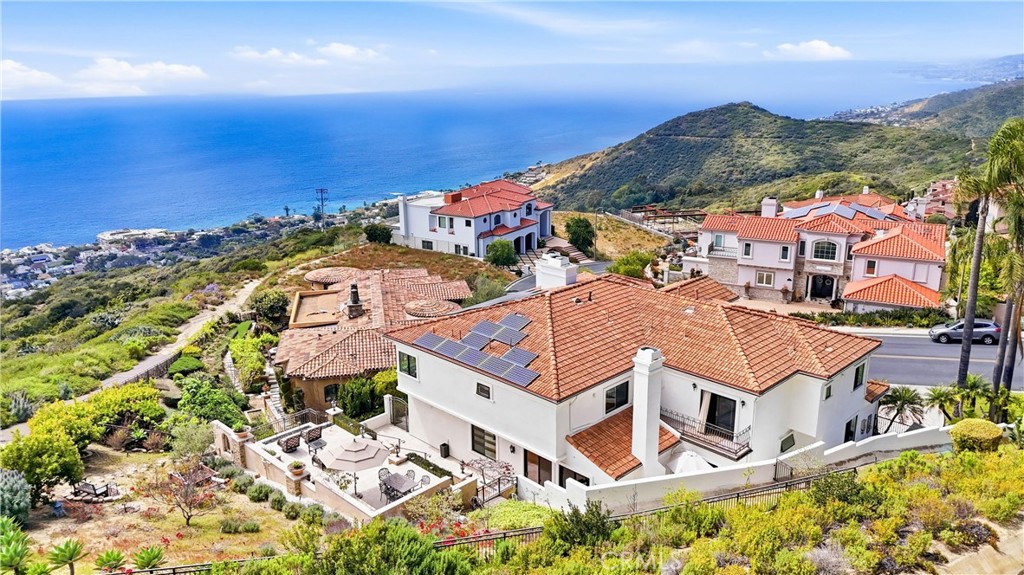 22 Le Conte Property Photo 3