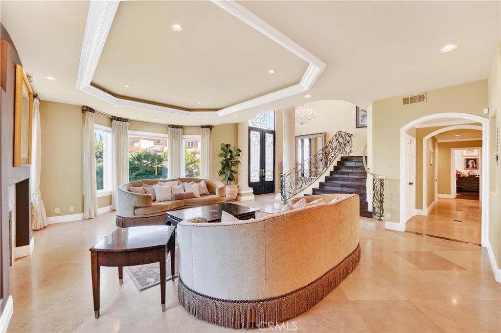 22 Le Conte Property Photo 8