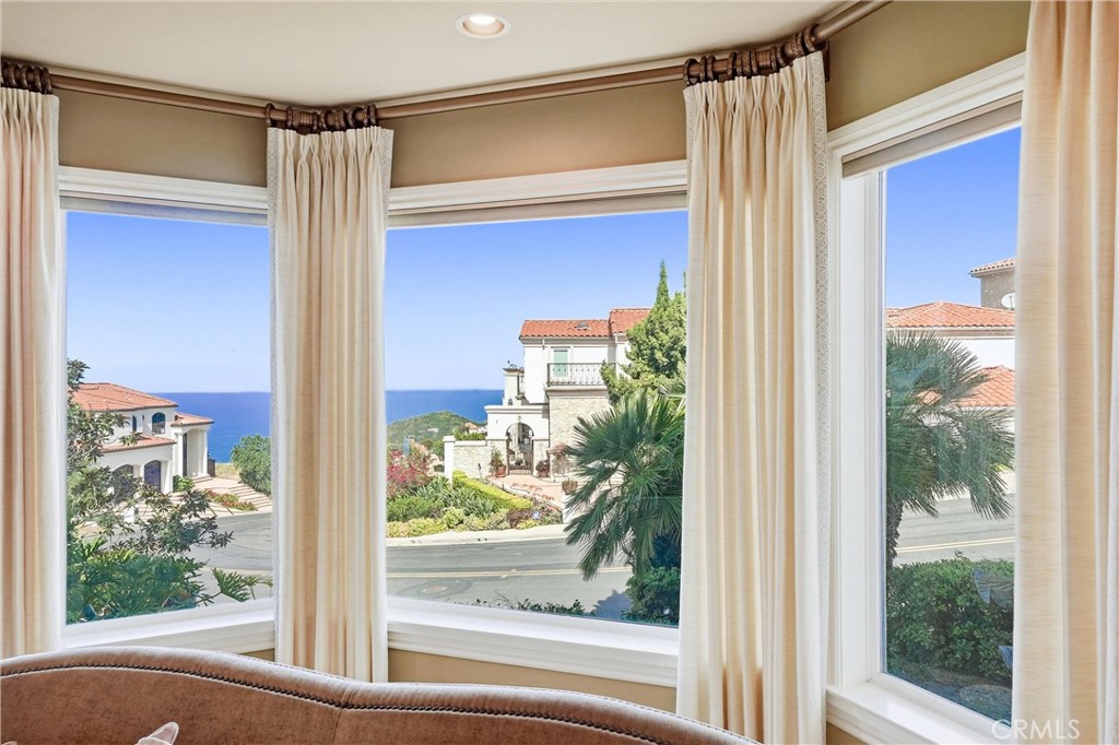 22 Le Conte Property Photo 9