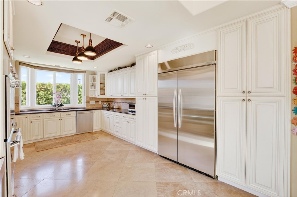 22 Le Conte Property Photo 14